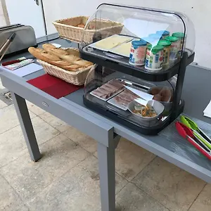 https://maison-boussingault-avignon.fr-provencehotel.com